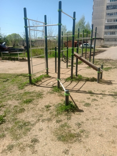 Субботники на площадках учреждения