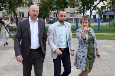 Продолжаются ремонтные работы в спорткомплексе по адресу ул. Некрасова, д. 61 А