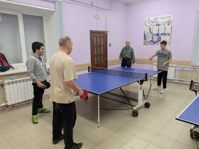 В клубе &quot;Звезда&quot; проходит турнир по настольному теннису в парном зачете